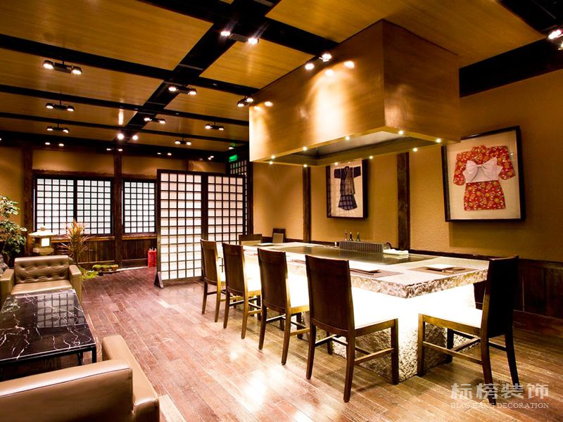 關于深圳餐飲餐廳裝修設計要點是什么？