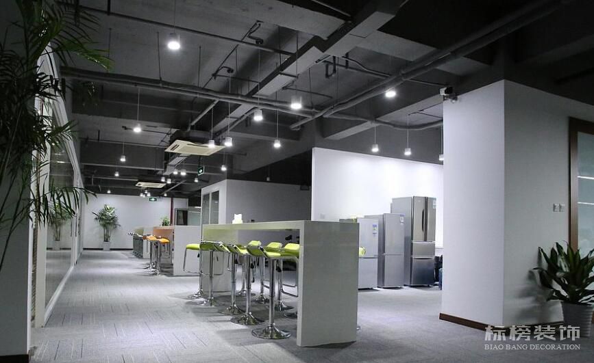 深圳龍華辦公室裝修如何打造得人心的辦公區(qū)域?