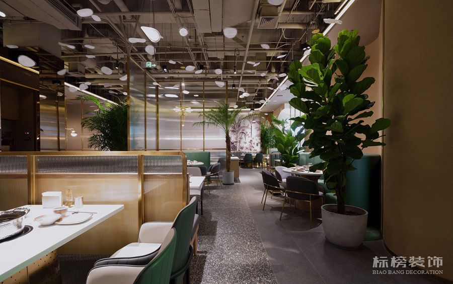 深圳店鋪裝修三成靠設(shè)計，七成在細(xì)節(jié)！