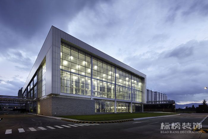 寶安的廠房裝修與無塵車間裝修的區(qū)別，更應(yīng)注重哪些方面